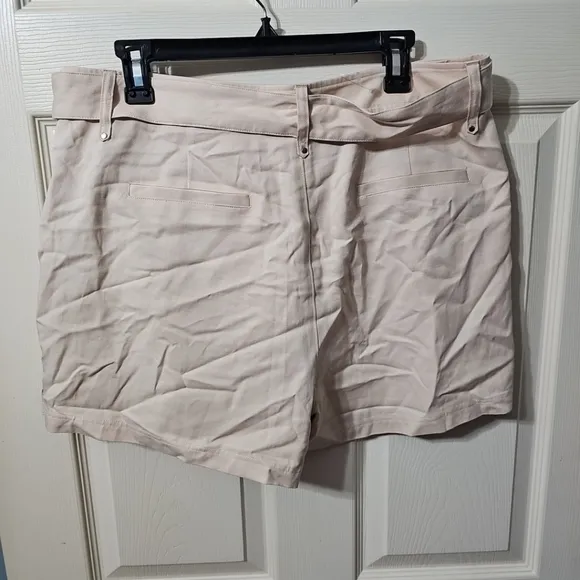 Paige Shorts Neva Belted‎ High Rise In Ecru (Beige) Women's 12 NWT $209 BB2
