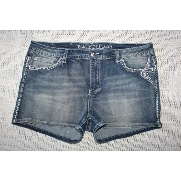Platinum Plush Rhinestone Women's Shorts Denim Pants embroidered Skull Size 2X