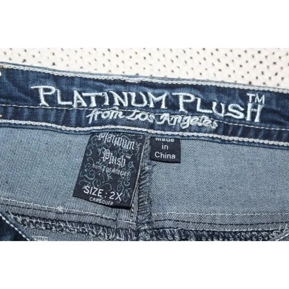 Platinum Plush Rhinestone Women's Shorts Denim Pants embroidered Skull Size 2X