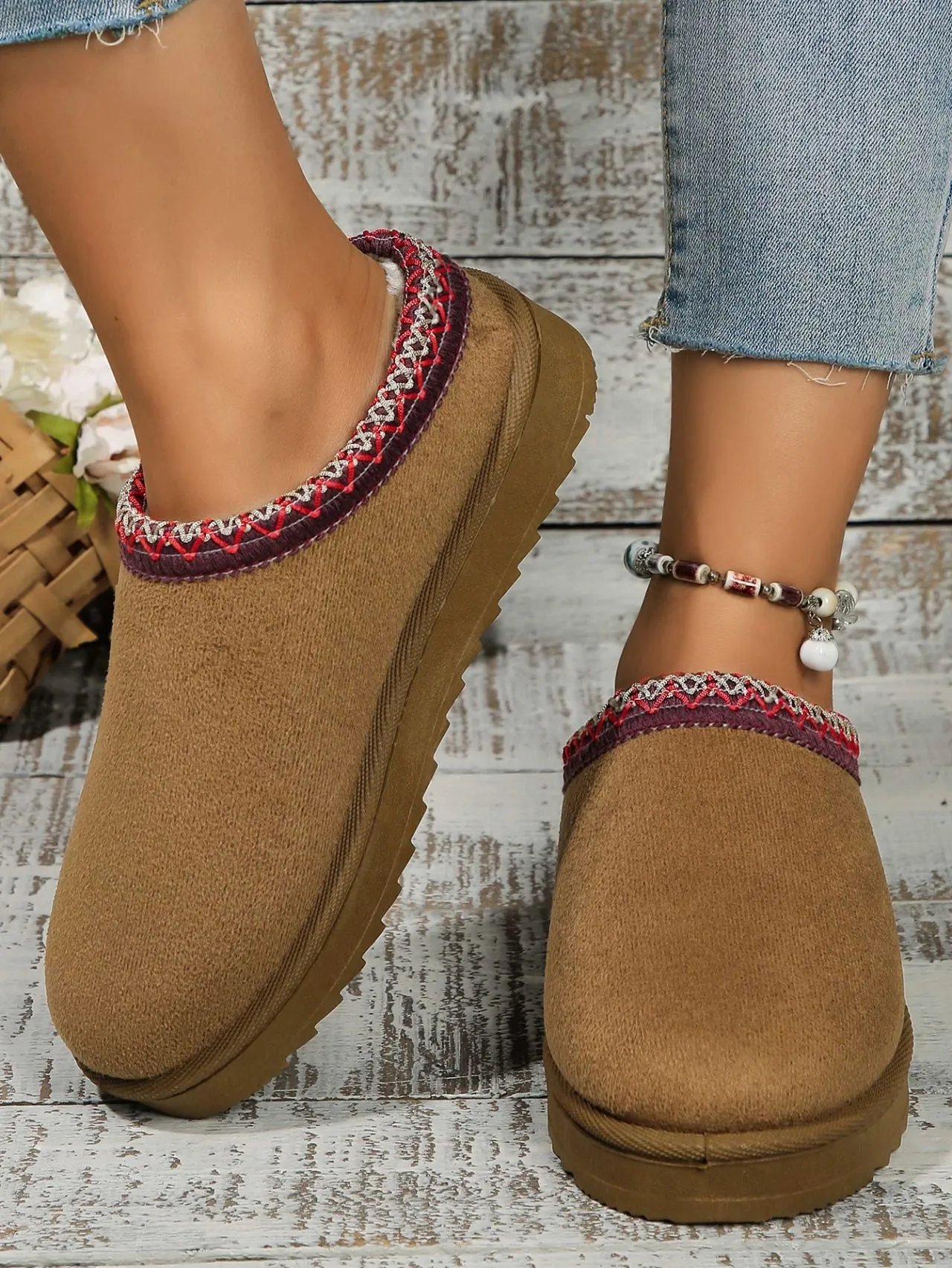 PREORDER Round Toe Platform Slippers
