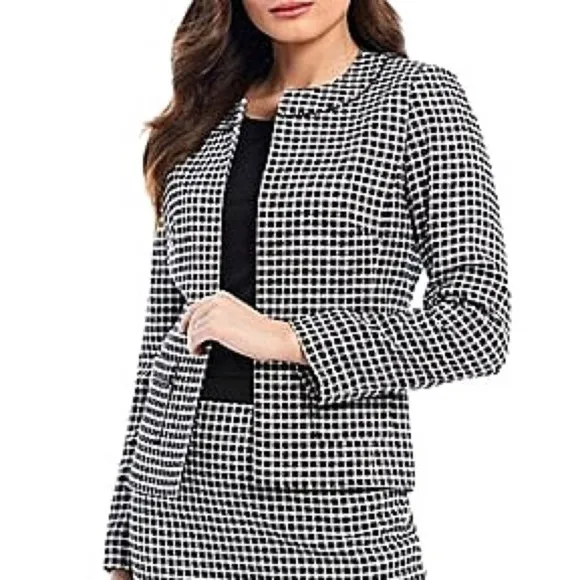PRESTON &amp; YORK Houndstooth Monochrome Open Blazer Rhinestone Detail