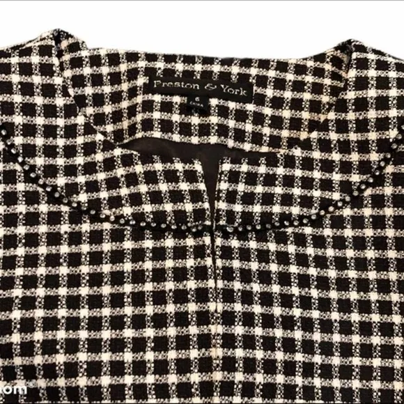 PRESTON &amp; YORK Houndstooth Monochrome Open Blazer Rhinestone Detail