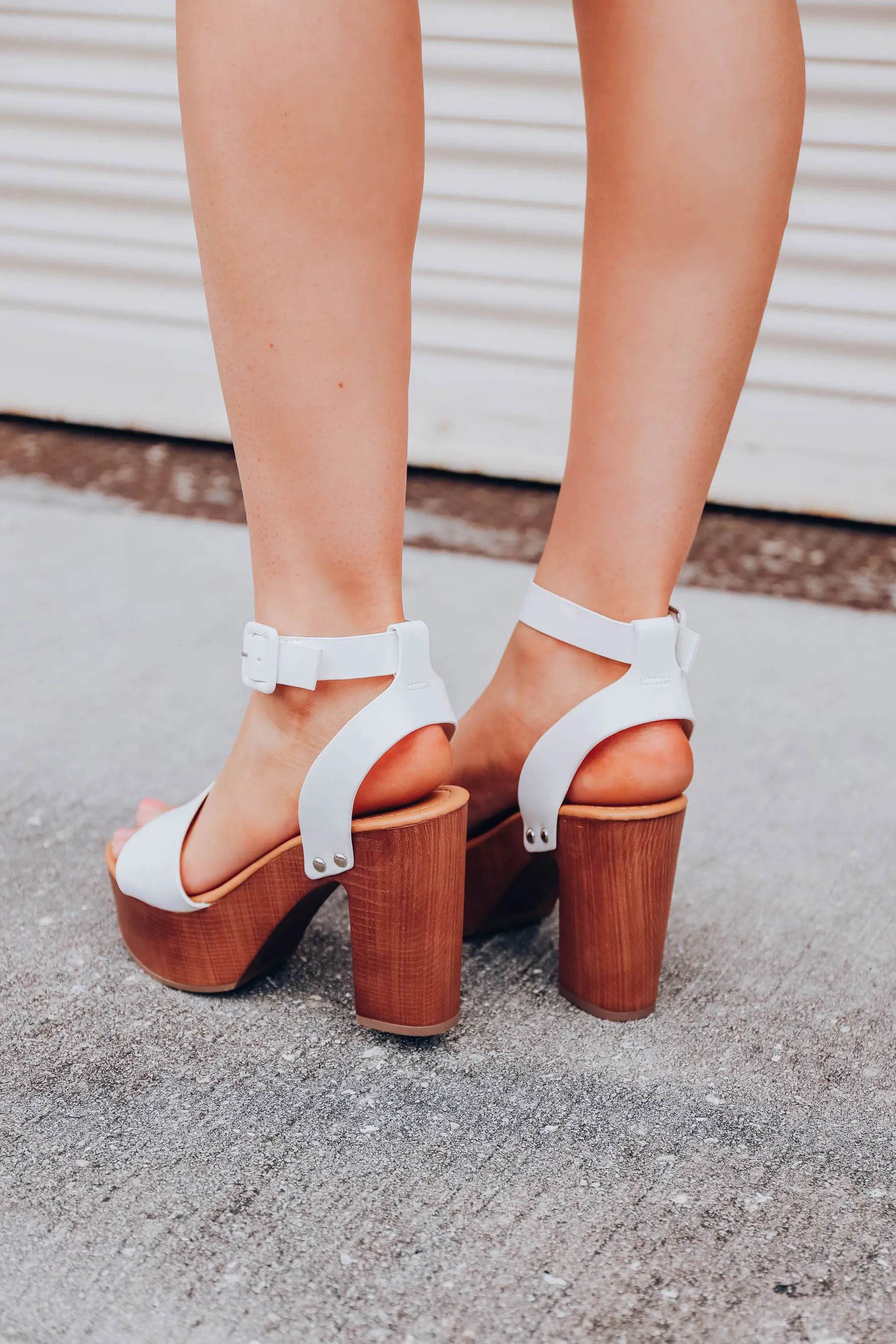 Retro Wooden Platform Heel - White