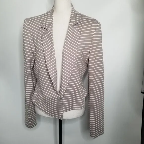 Robert Rodriguez Women's Gray &amp; White Horizontal Striped Crop Blazer Siz…