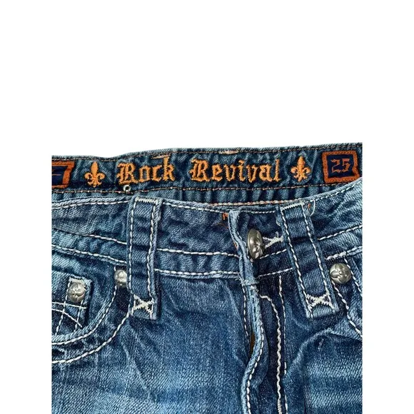 Rock Revival Dristressed Emilie Easy Short Women's 25