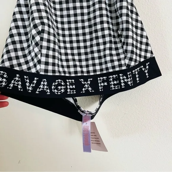 Savage x Fenty Women's Black/White Houndstooth Sports Bra Top Size 2x NWT