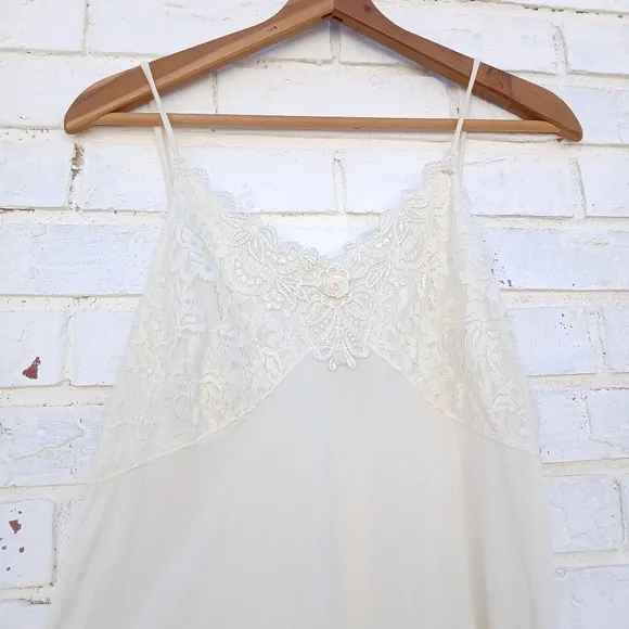 Shadowline Long Nightgown Lace Ivory