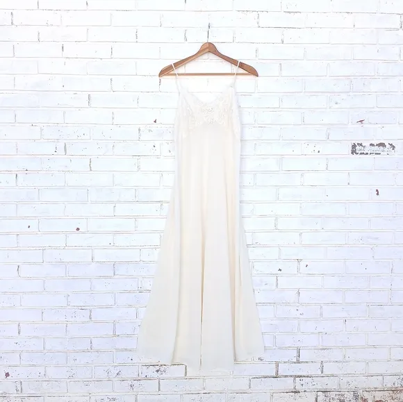 Shadowline Long Nightgown Lace Ivory
