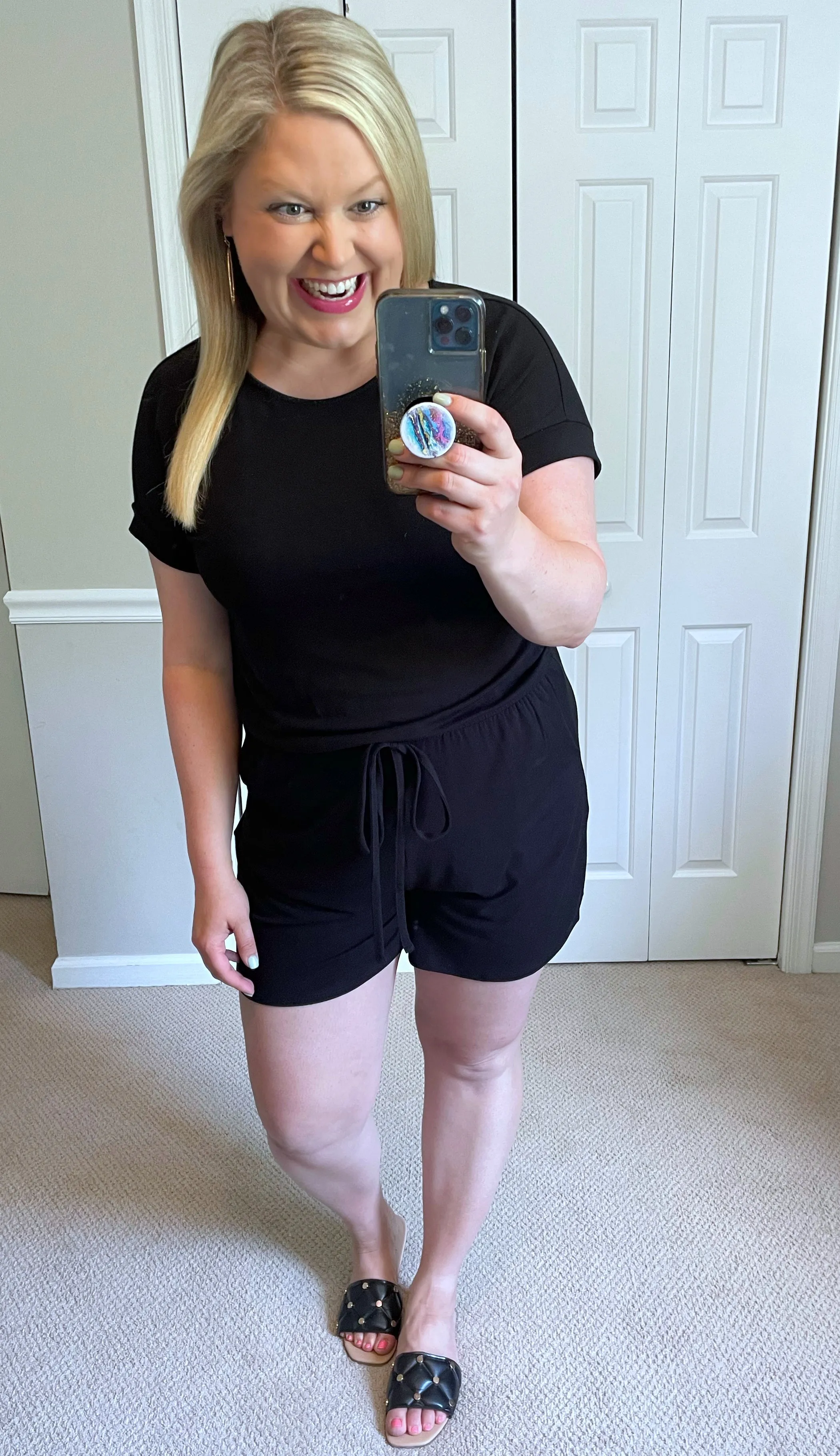Short-Sleeved Romper in Classic Black