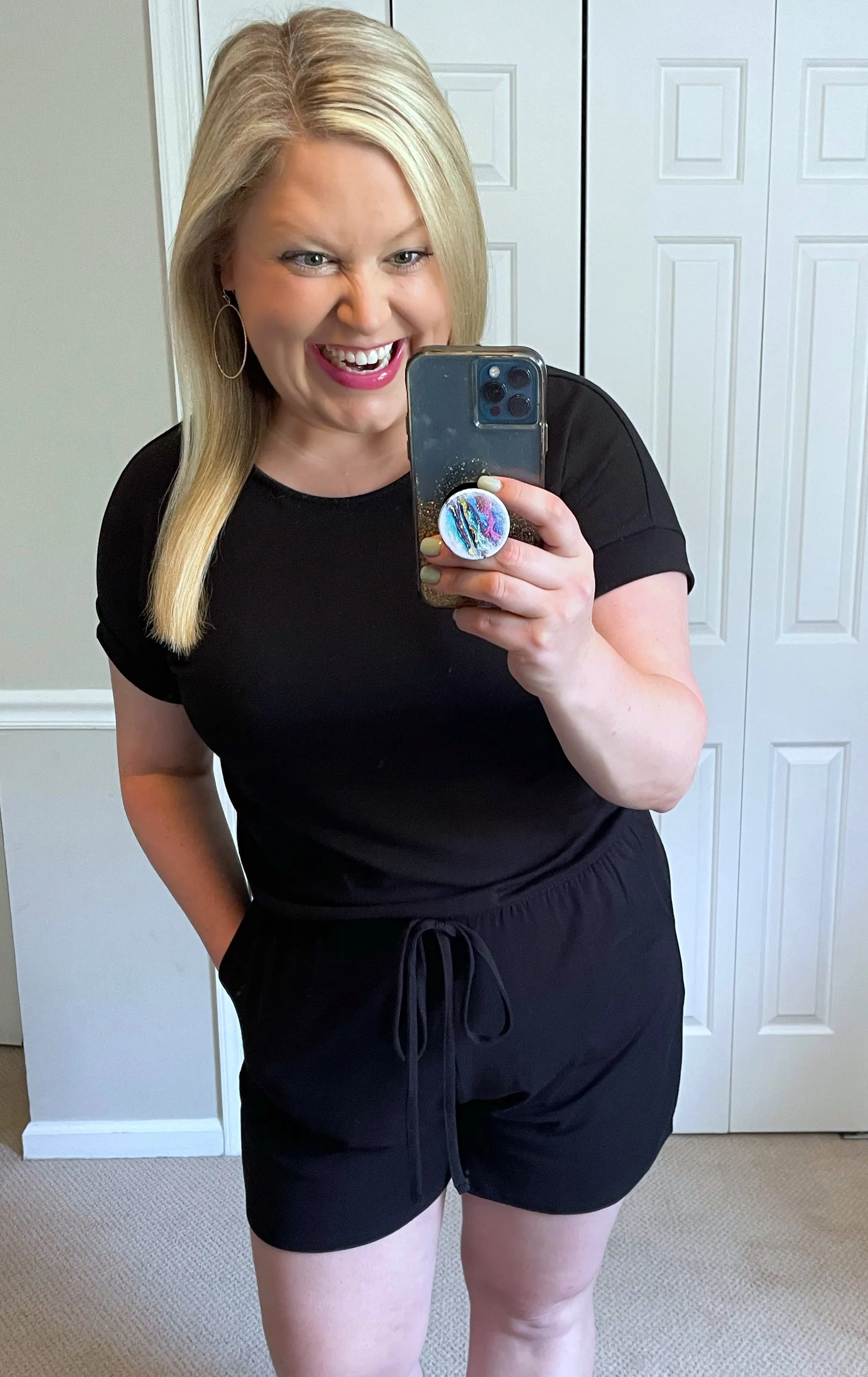 Short-Sleeved Romper in Classic Black