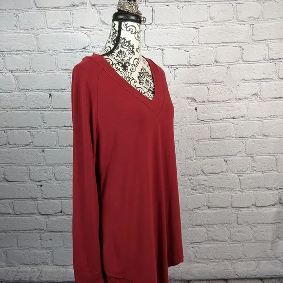 Soft Surroundings women's top Long Sleeve Stretch Knit Faux Shawl Size L BBIN