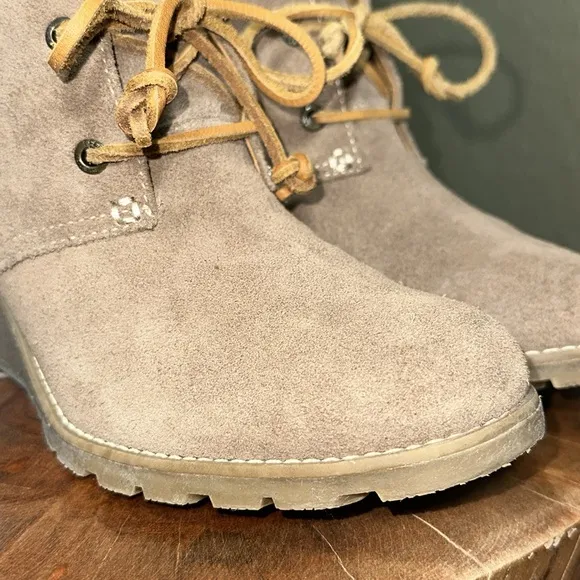 SPERRY Top-Sider Women's Stella Prow Ankle Bootie