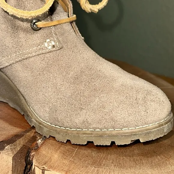 SPERRY Top-Sider Women's Stella Prow Ankle Bootie