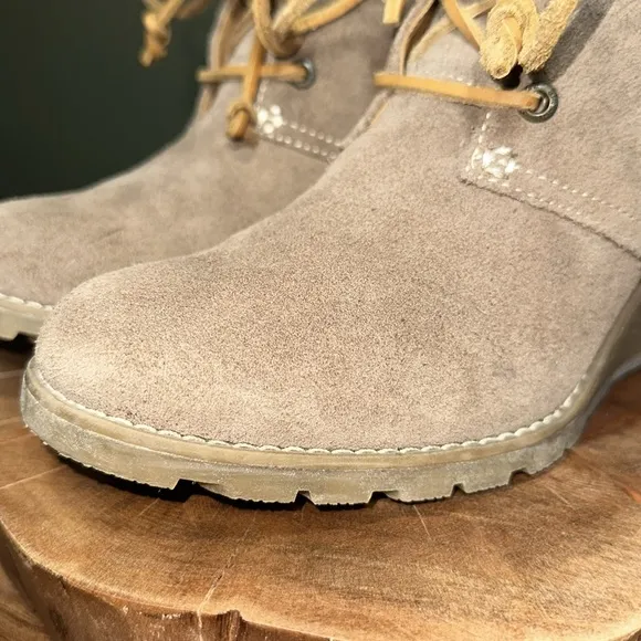 SPERRY Top-Sider Women's Stella Prow Ankle Bootie