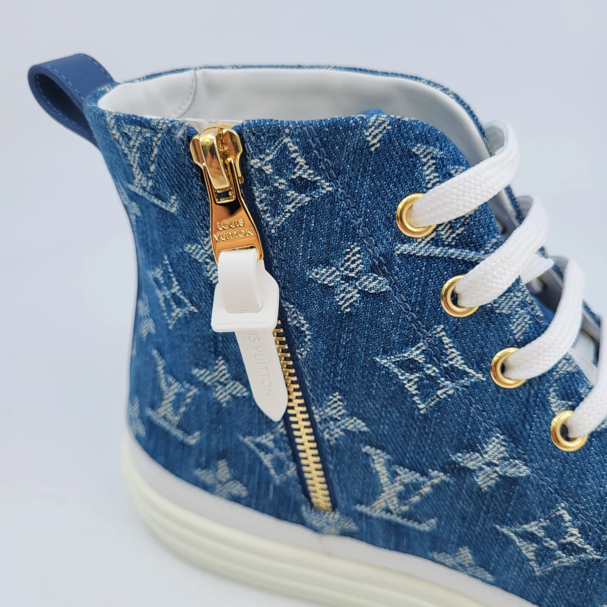 Stellar Sneaker Boot