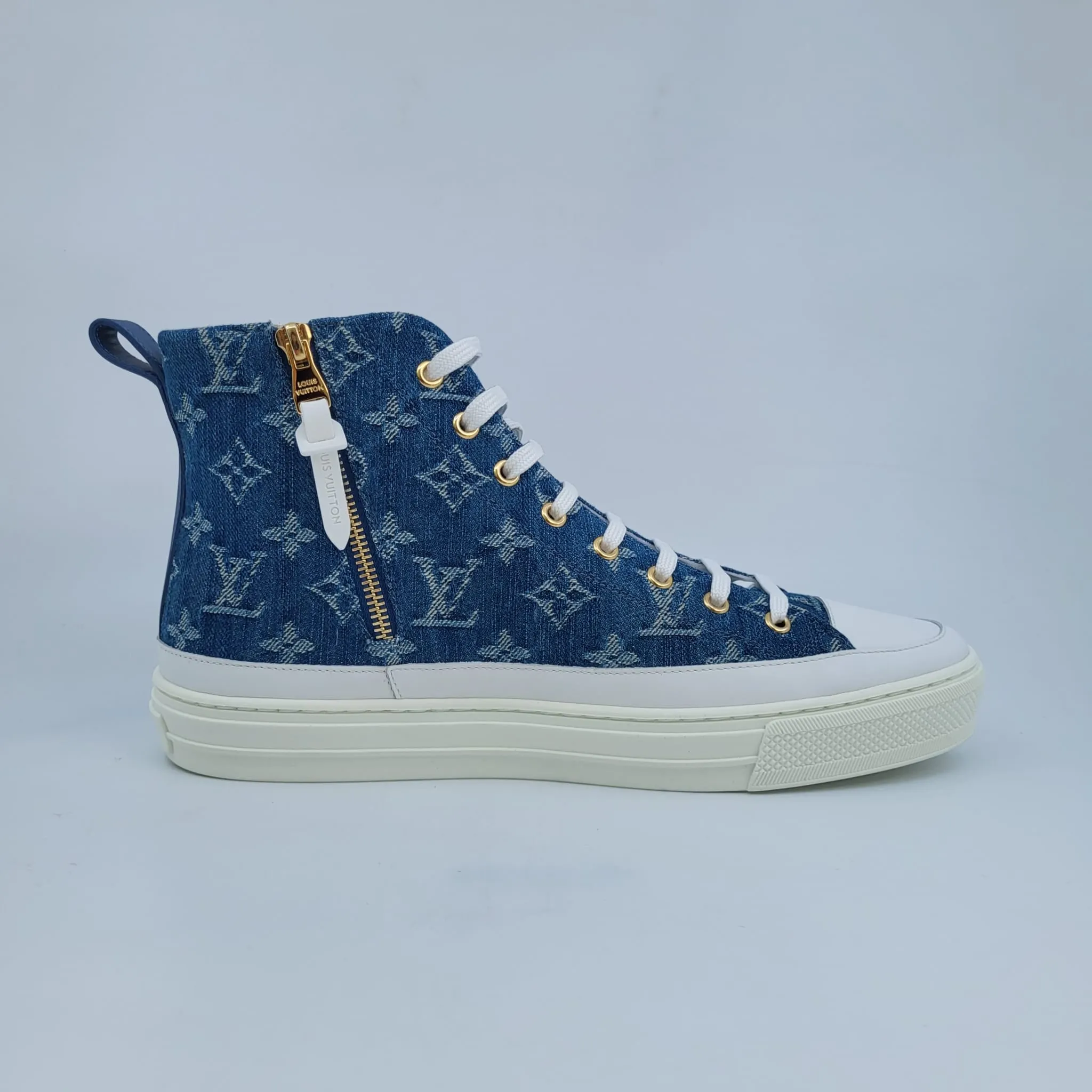 Stellar Sneaker Boot