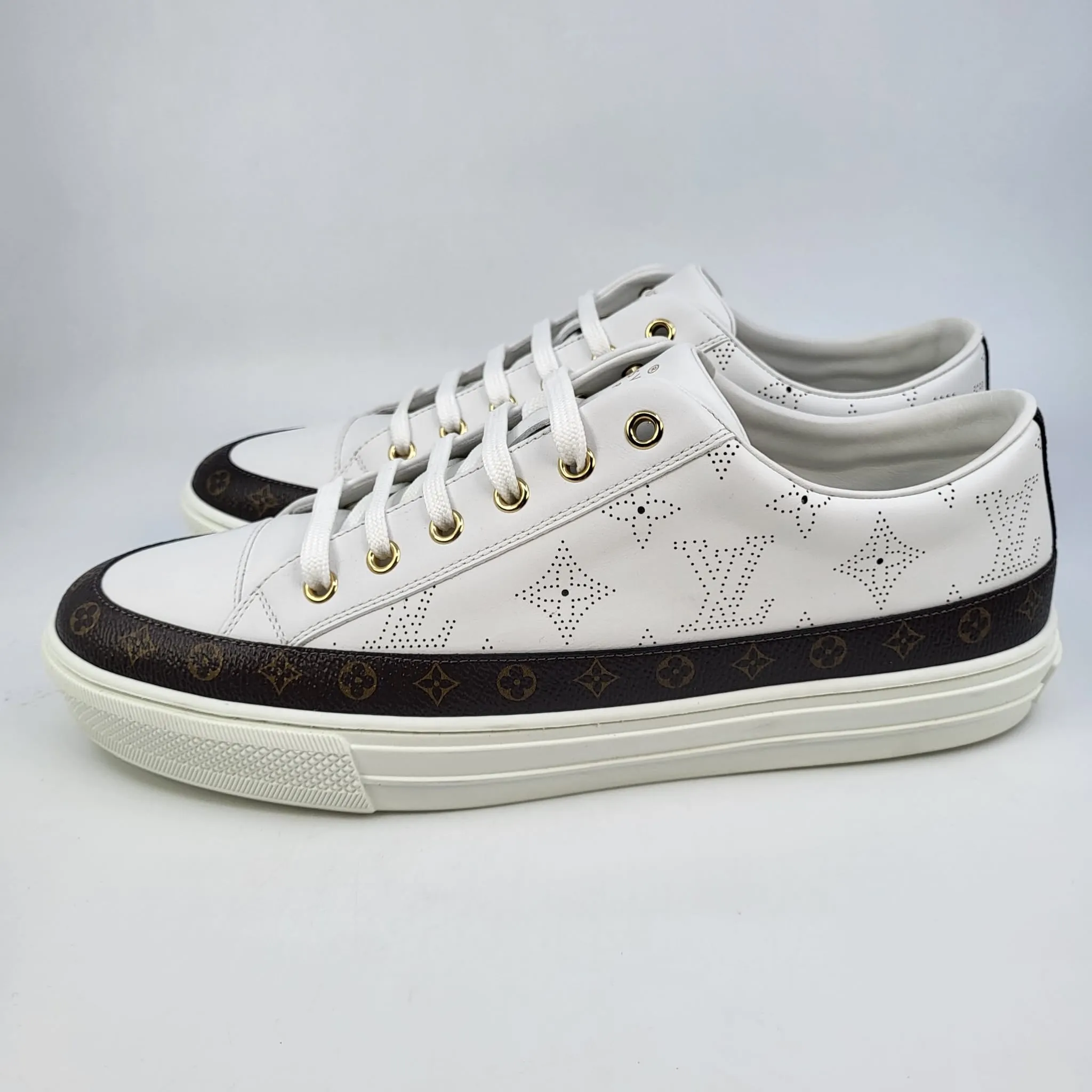 Stellar Sneaker