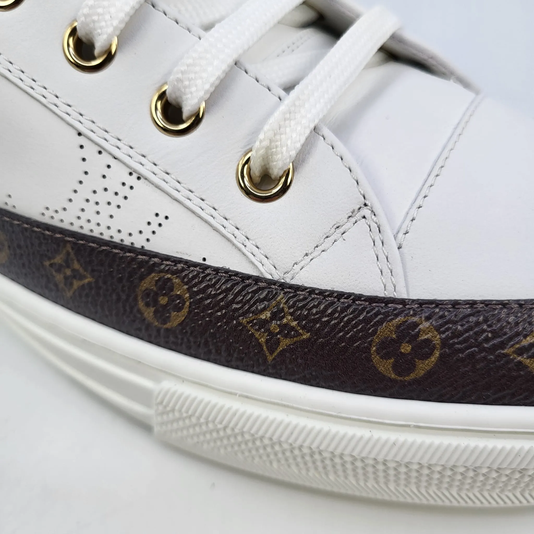 Stellar Sneaker