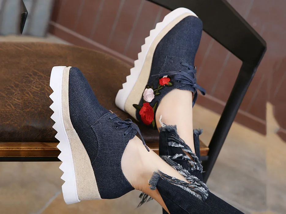 Summer Women's Shoes Thick-soled Tie Waterproof Platform Casual Shoes Embroidery Flower Square Head Single Shoes