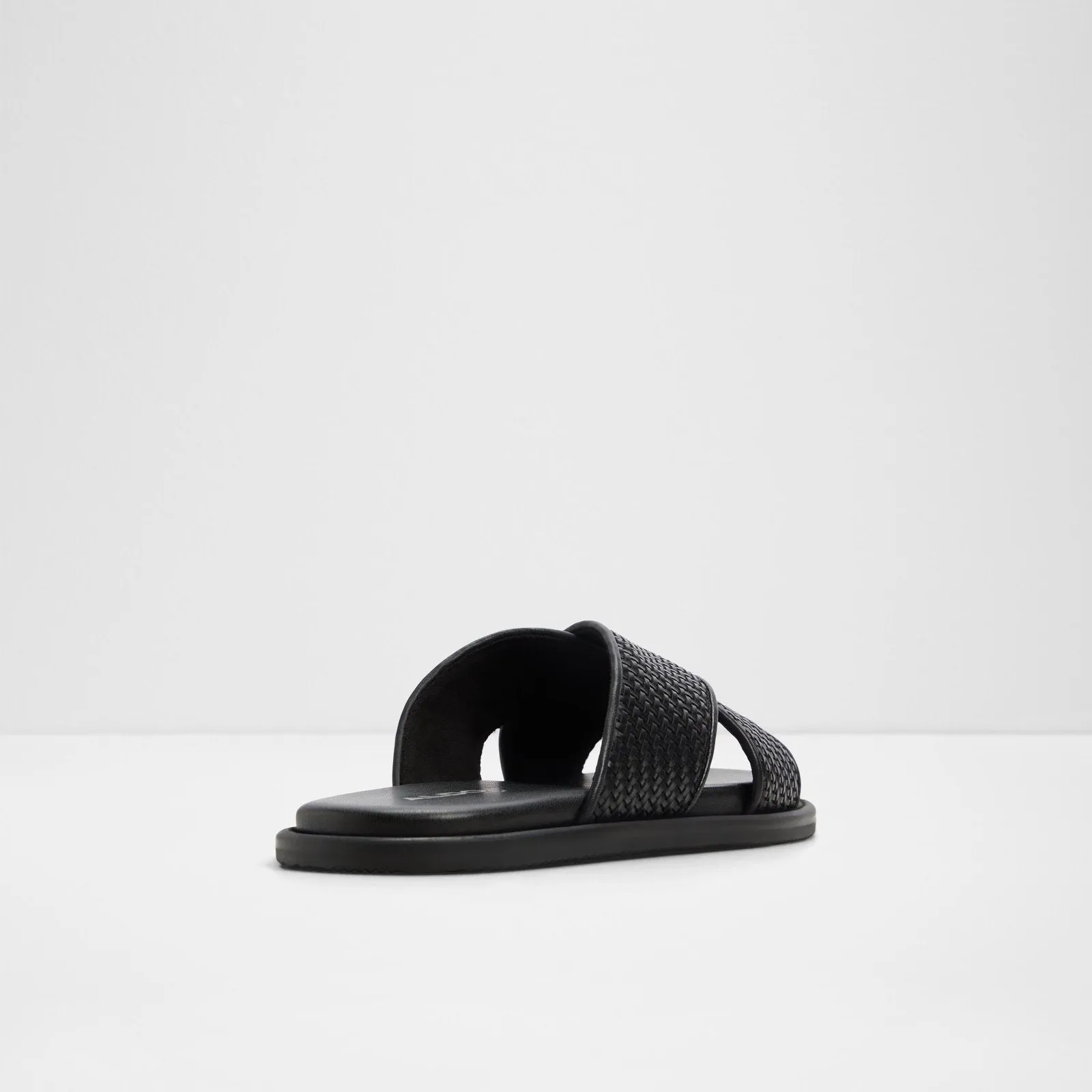 Tarik / Flat Sandals