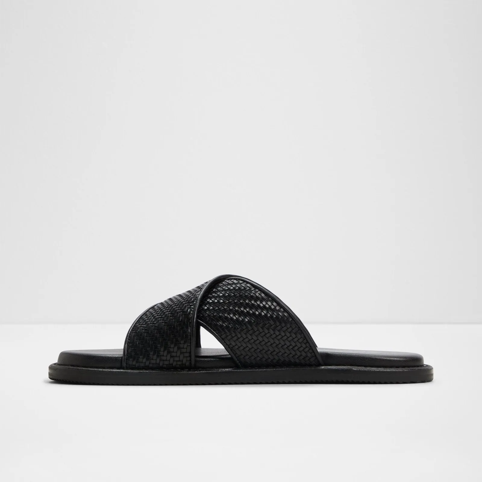 Tarik / Flat Sandals