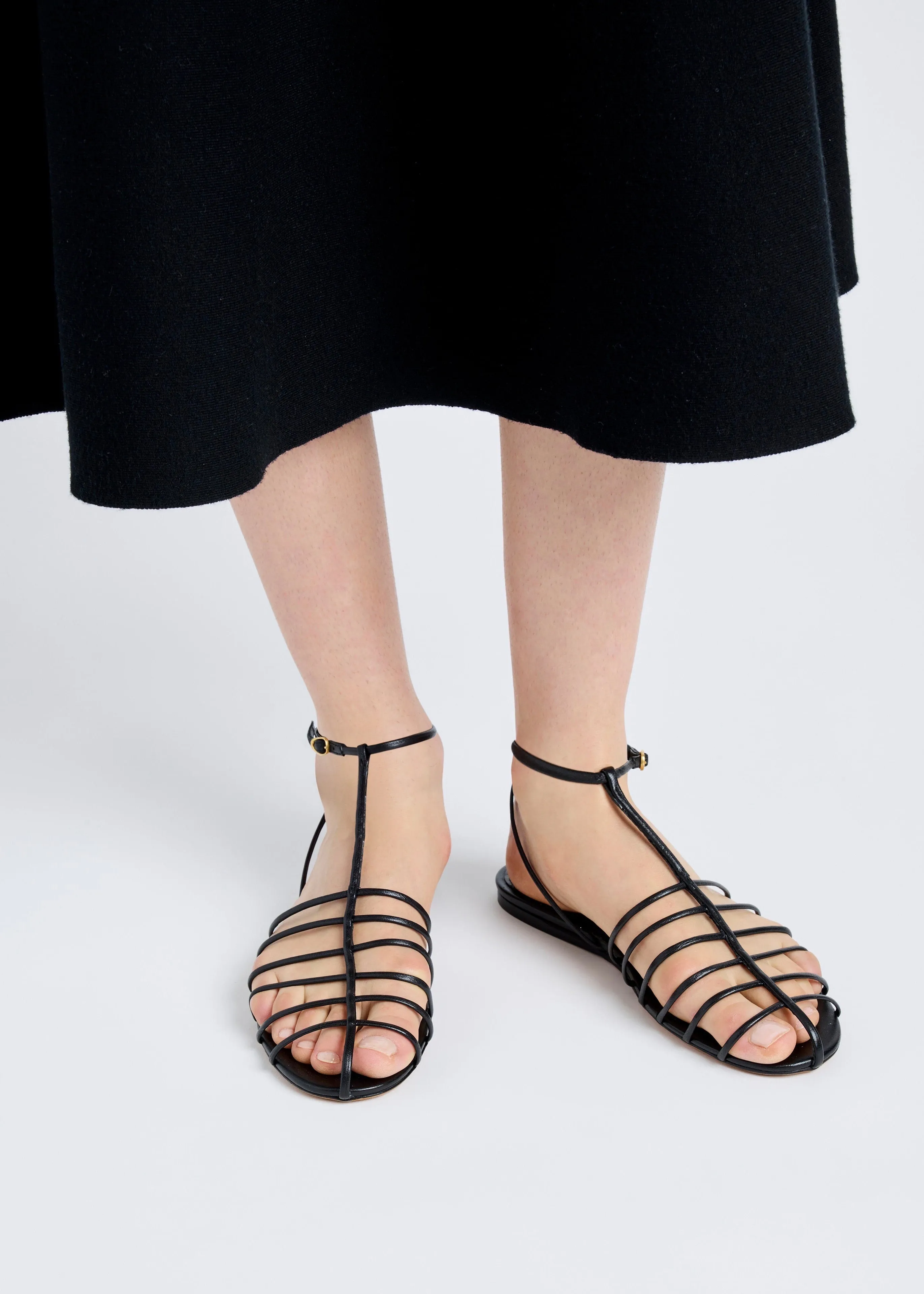 Tee Cage Flat Sandals (Black)