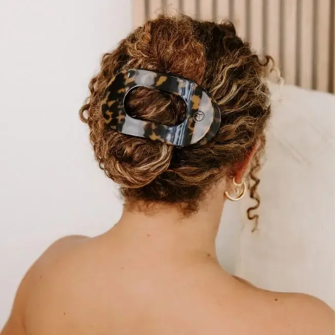 TELETIES | Large Flat Round Clip {Tortoise}