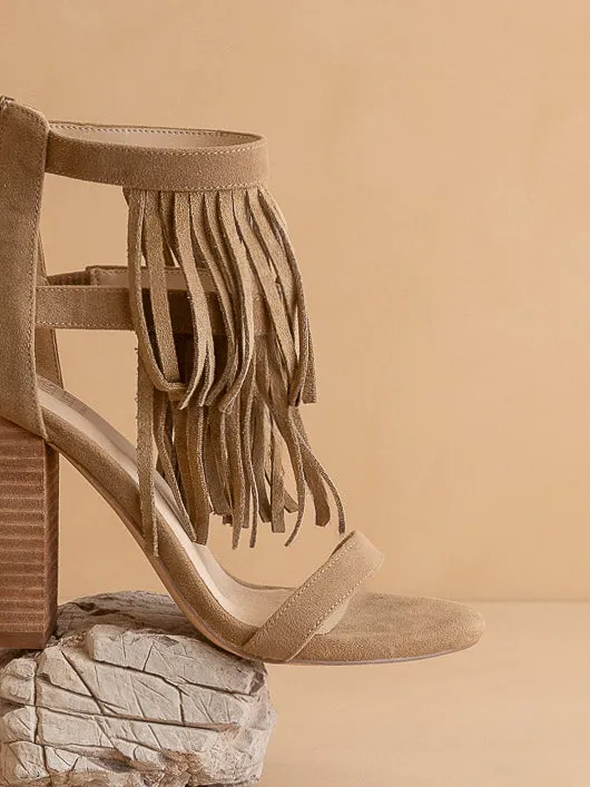 The Gela | Khaki Fringe Framed Heel