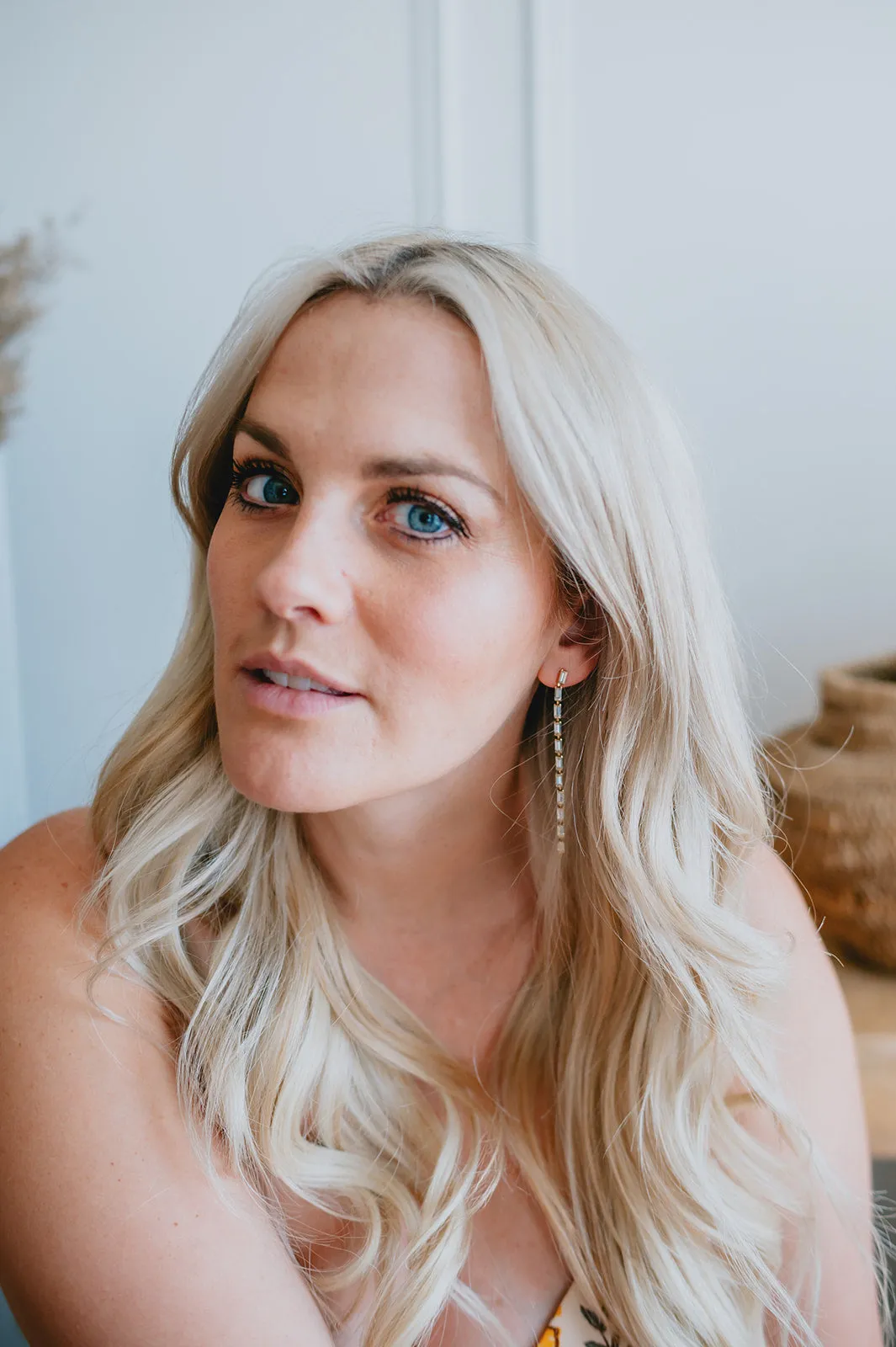 The Kitten Duster Earrings by Juraté