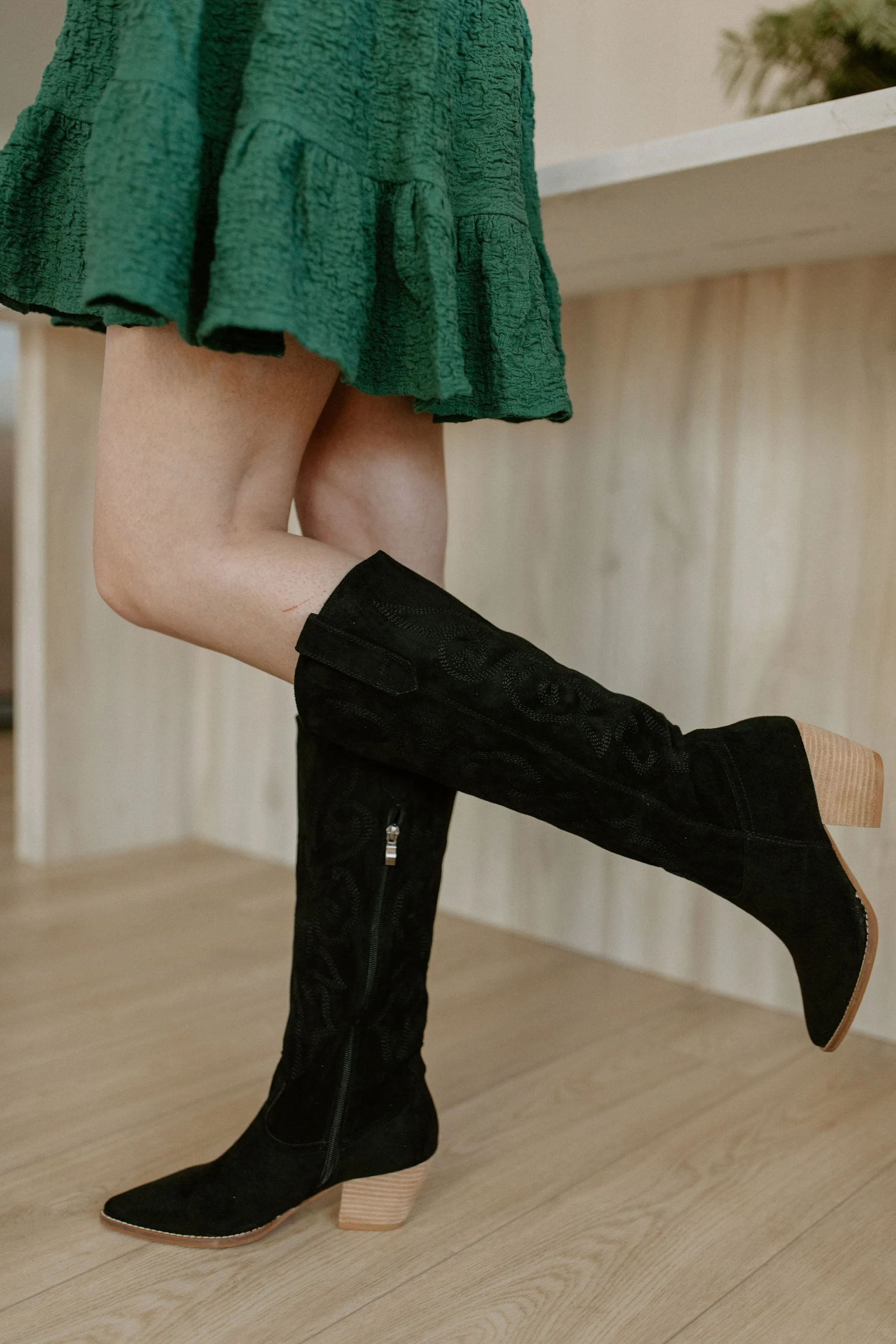The Matilda Western Stitch Boot - Black