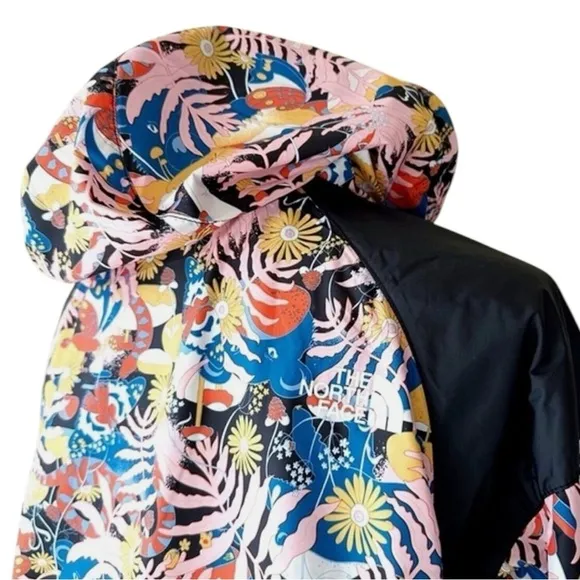 THE NORTH FACE Hooded Jacket by Artist Naomi Otsu Size Large