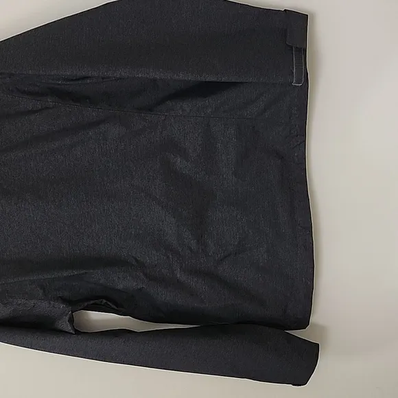 The North Face Women's Rain Jacket Dark Gray Size Medium