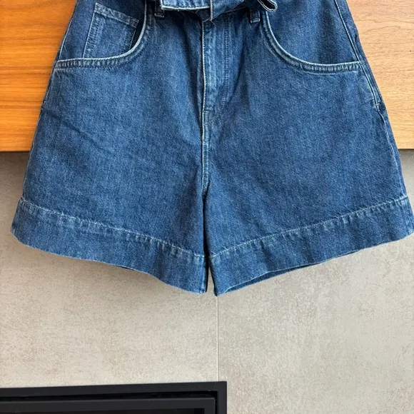 TRIARCHY ELIZA ORGANIC COTTON BELTED WIDE-LEG JEAN SHORTS MEDIUM INDIGO, SIZE 25