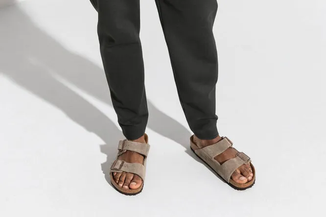 UNISEX BIRKENSTOCK ARIZONA SUEDE LEATHER | TAUPE