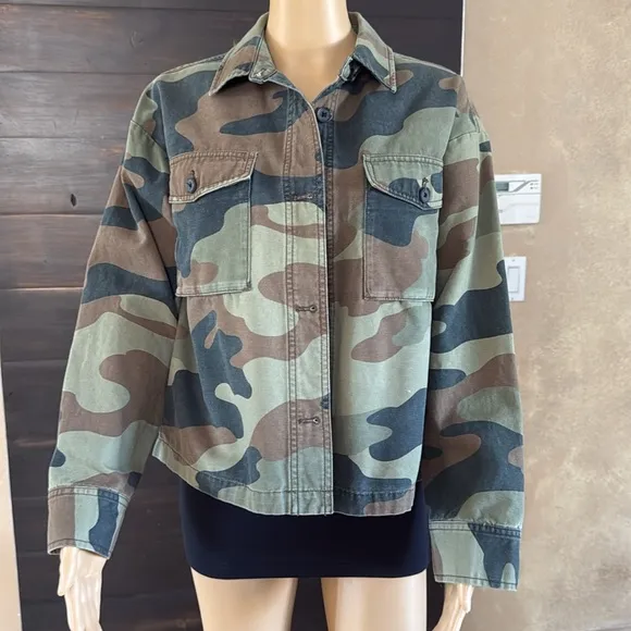 Upcycled Treasure &amp; Bond (Do Your Part) Camouflage Jacket Size Women's Small