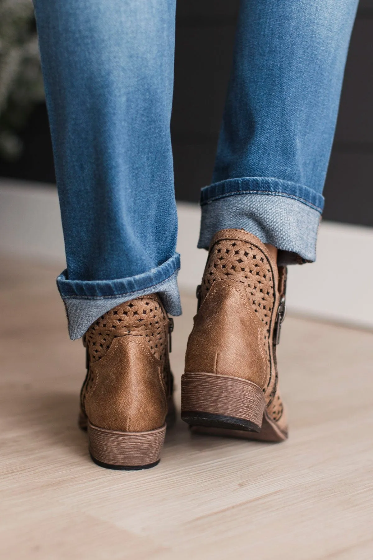 Very G Leah Boots- Sand