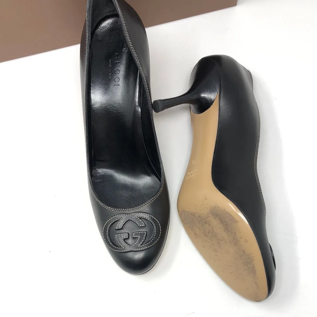 VINTAGE: GUCCI Black Leather Logo heel