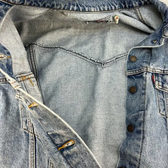 VTG Levi's Authentic Denim Jacket Vest Women's Size M Trucker Biker Moto Preppy