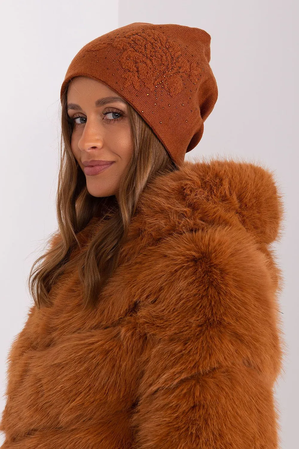 Women's beanie hat with cashmere