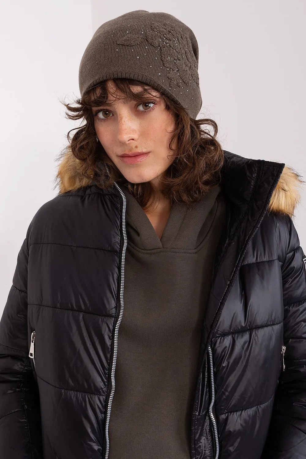 Women's beanie hat with cashmere