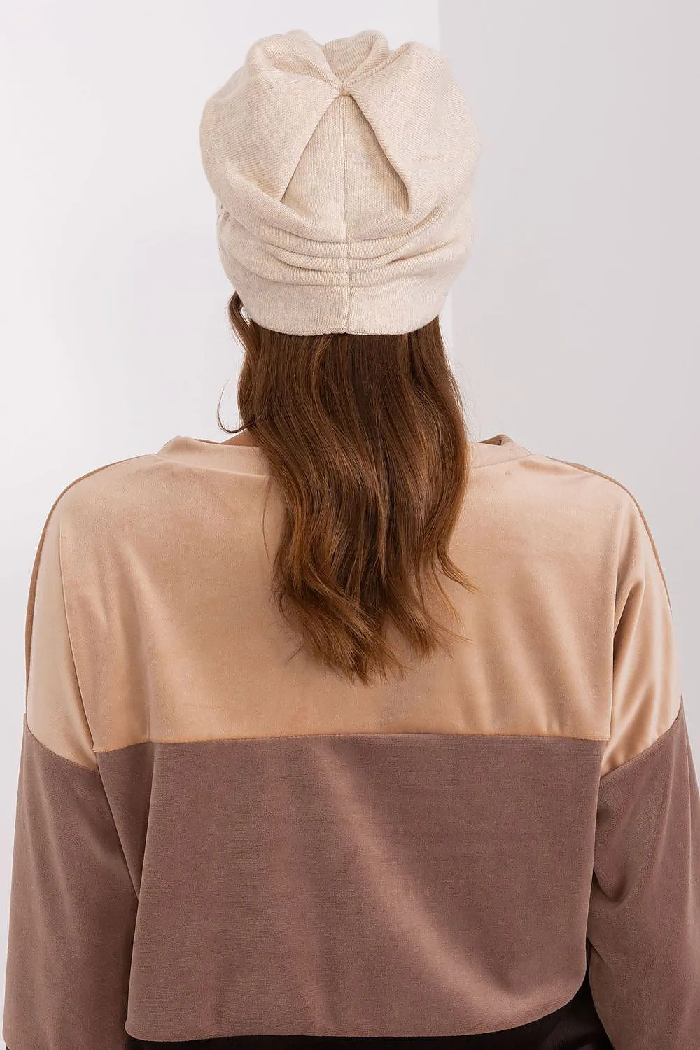Women's beanie hat with cashmere