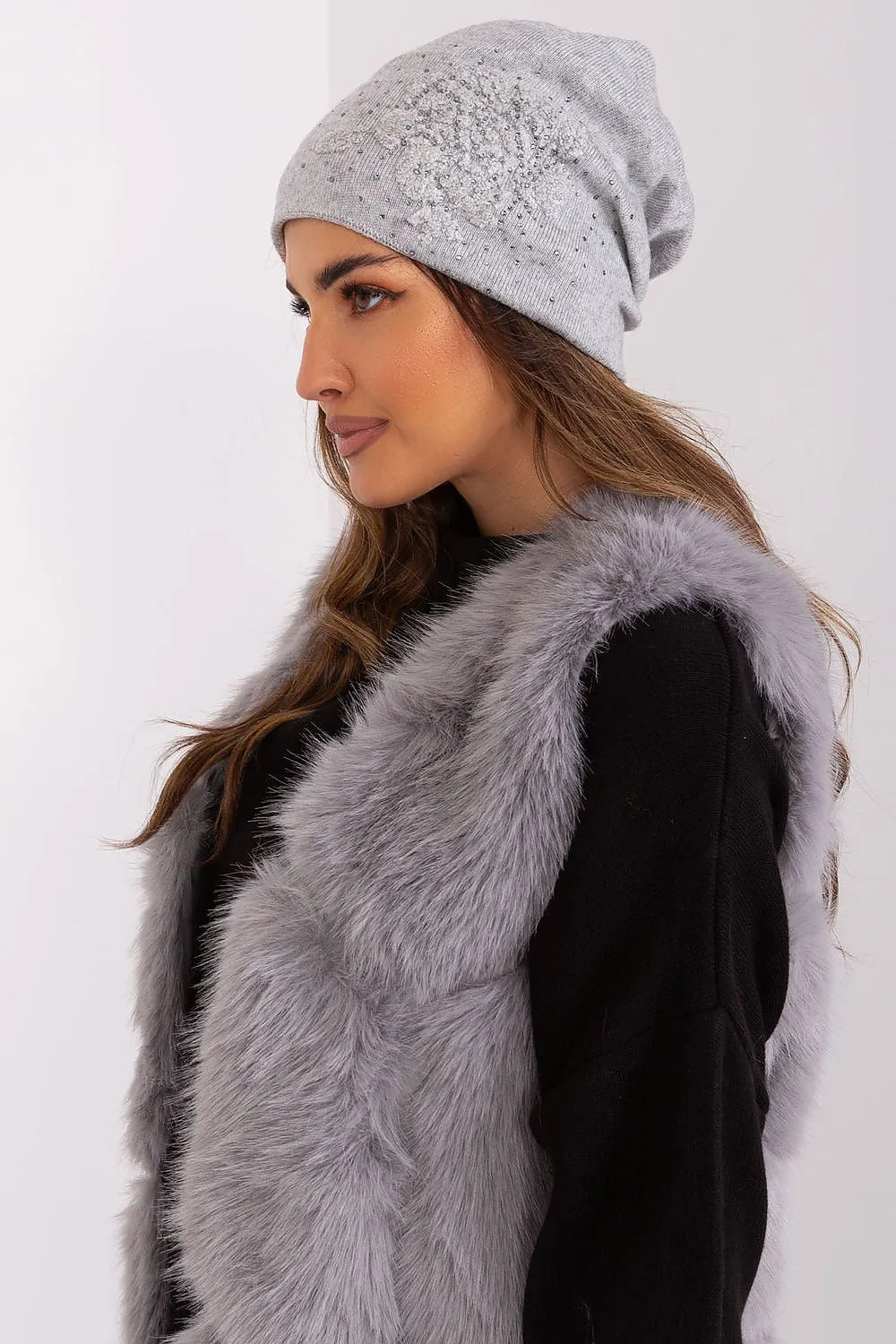 Women's beanie hat with cashmere