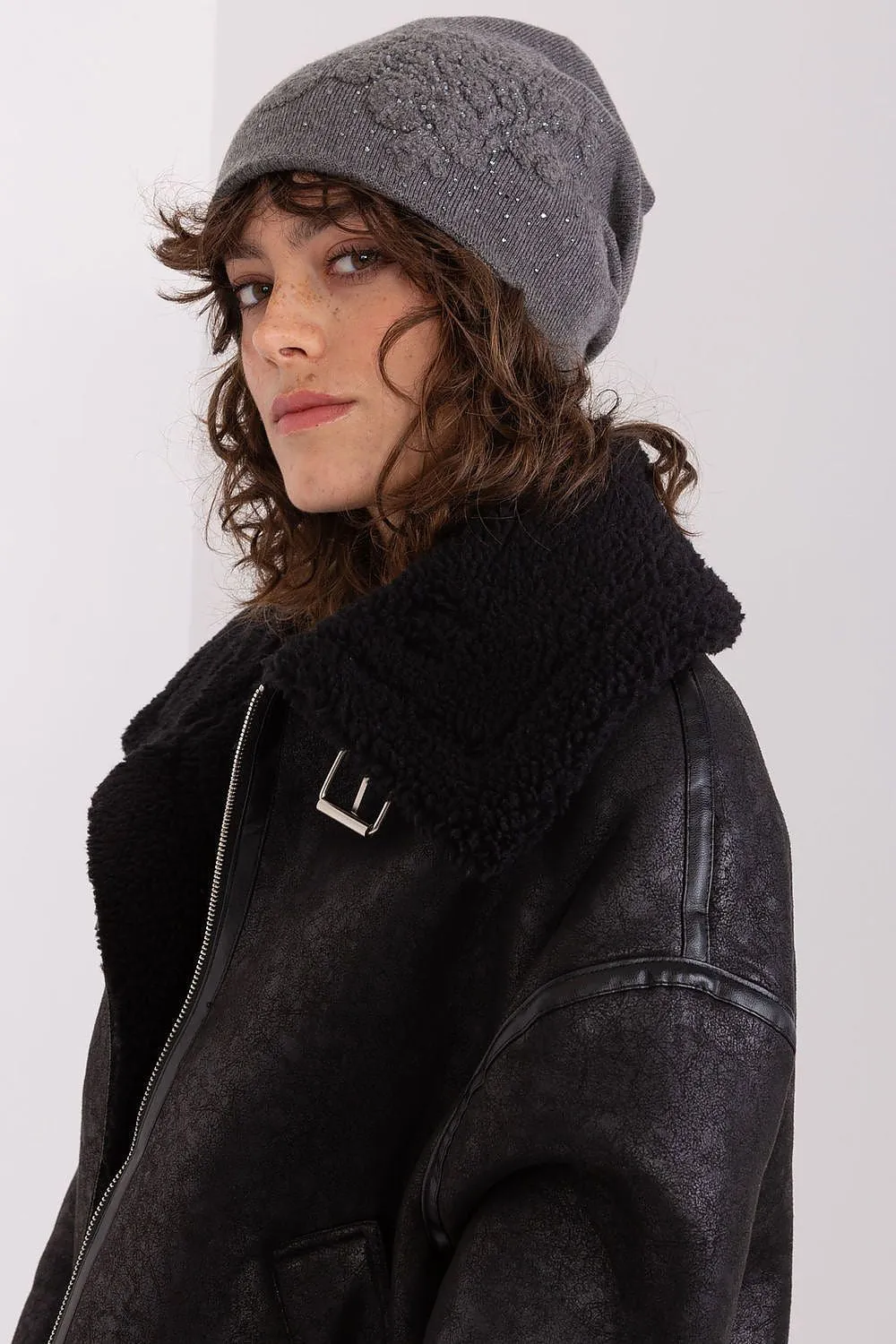 Women's beanie hat with cashmere