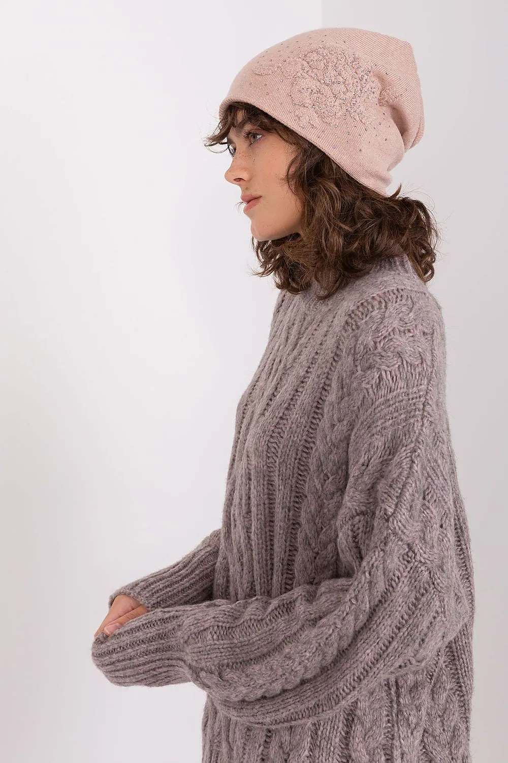 Women's beanie hat with cashmere