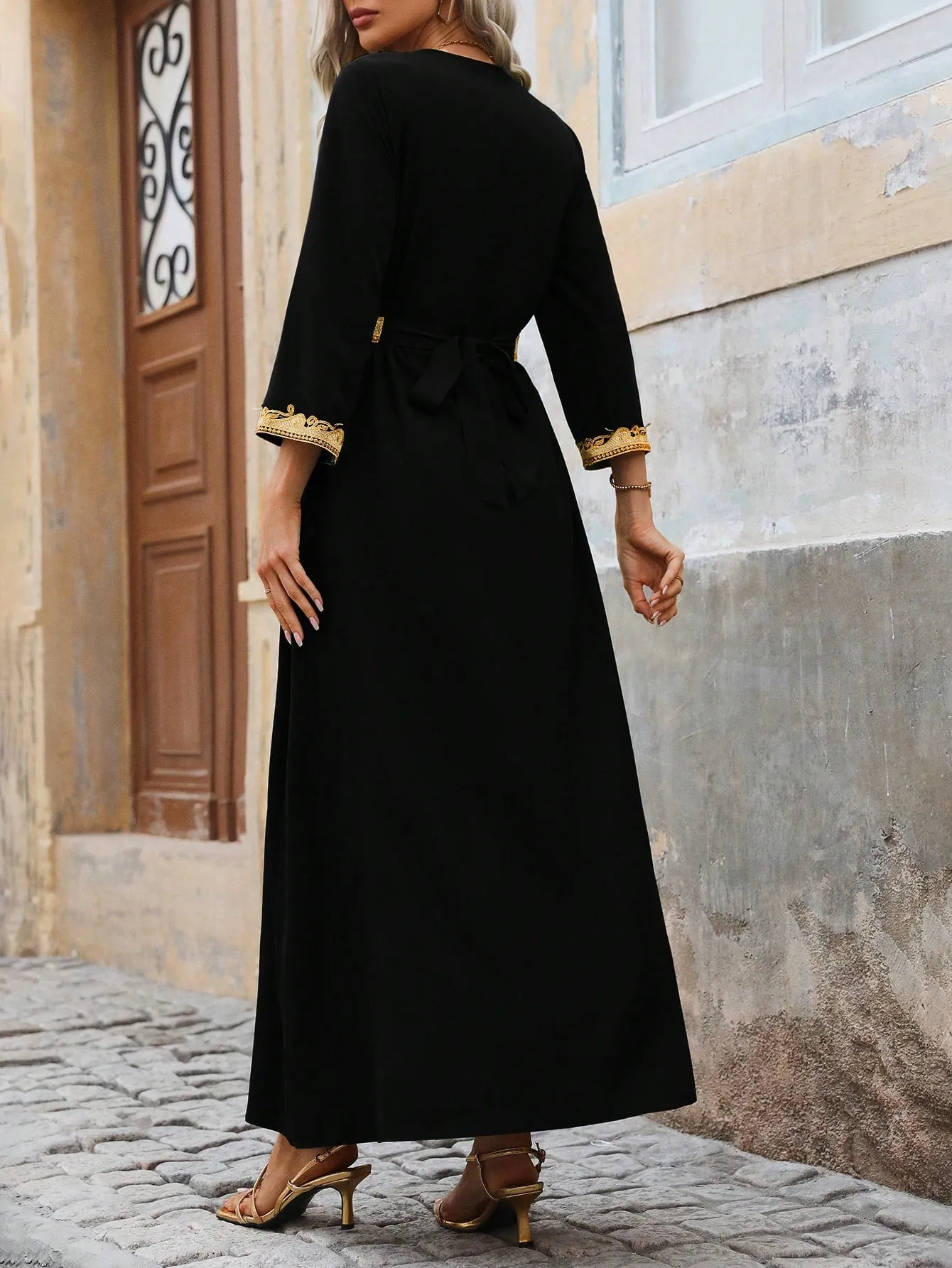 Women's Floral Embroidery Lapel Collar 3/4 Sleeve Dress