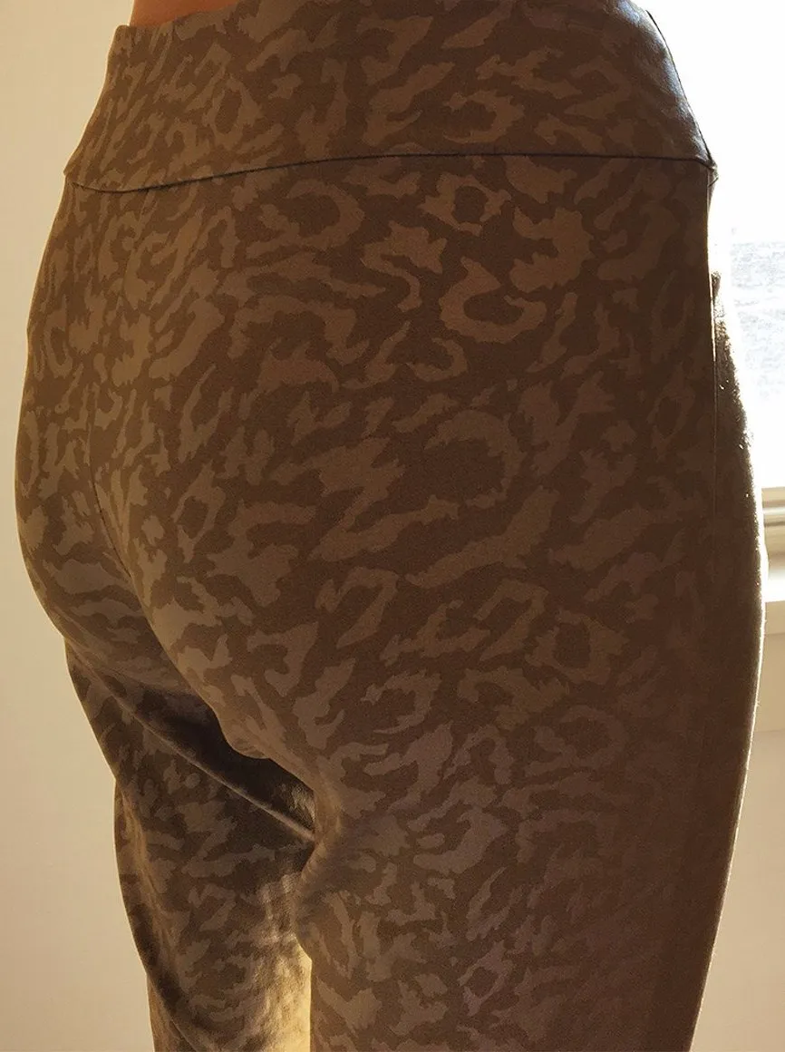 Women's Krazy Larry | 28" Ankle Pant | Taupe Cheetah