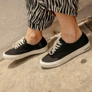 Womens - Legend Sneaker Classic - Black