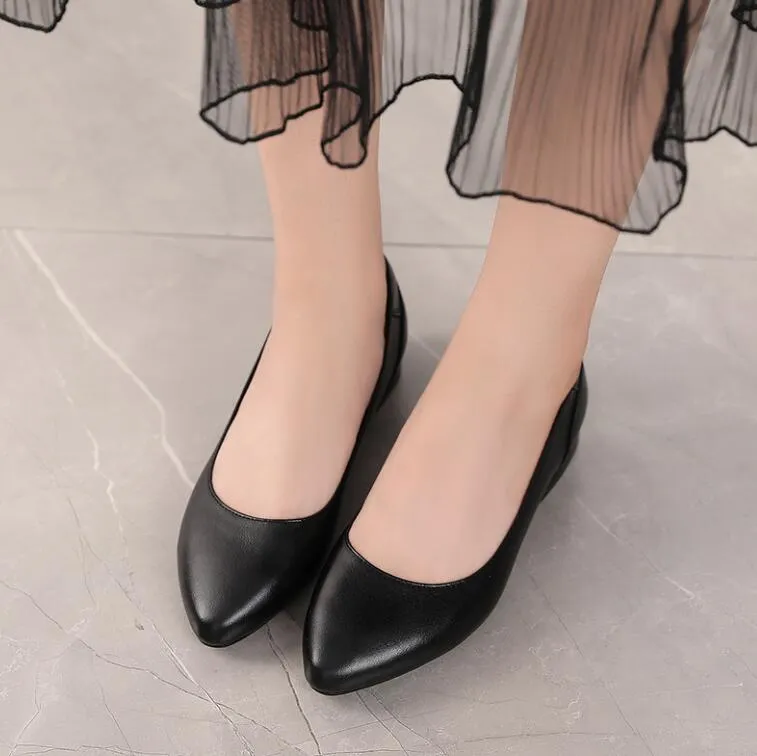 Women's Petite Size Leather Low Heel Pumps DS131