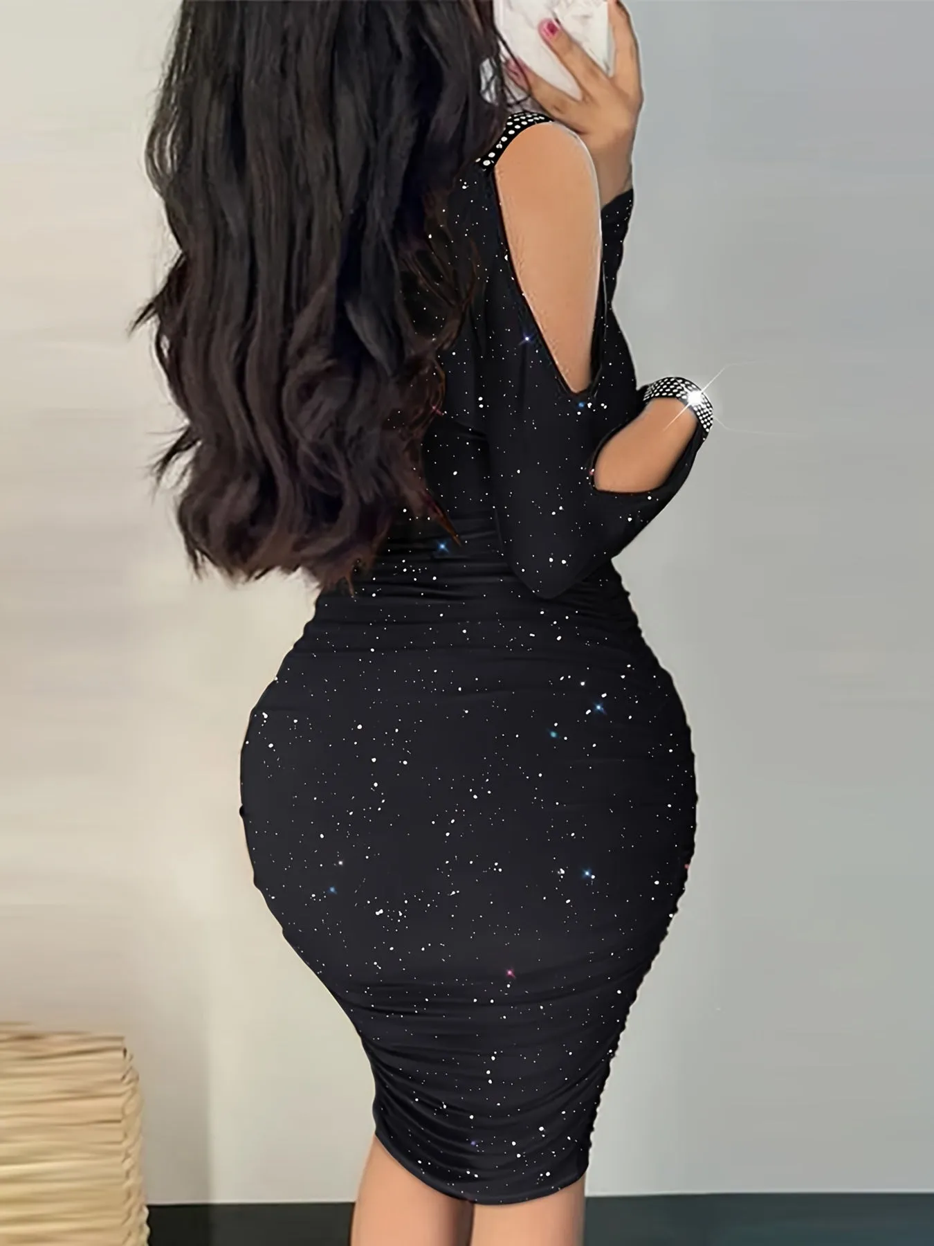 Women's Solid Cold Shoulder Ruched Body-Con Dress