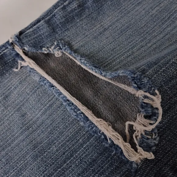 Women's Vintage Y2K Distressed Ripped Denim Flared Boot cut Medium Wash Jeans